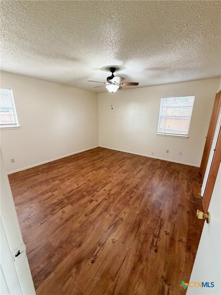 1226 N Lbj Dr #2 - Photo 5 of 13