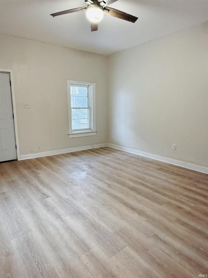 615 N 3rd Ave - Photo 3 of 14