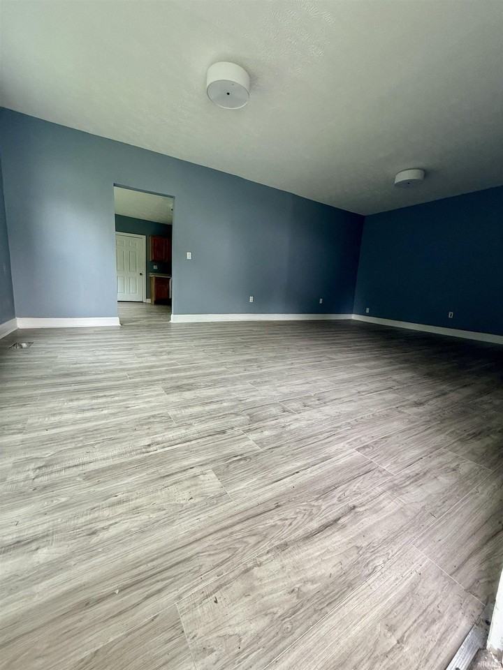 1514 W Louisiana St - Photo 2 of 15