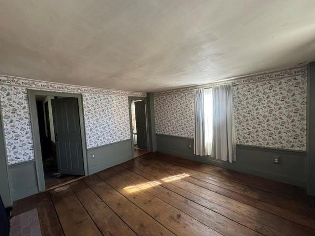 172 Water St - Photo 3 of 14