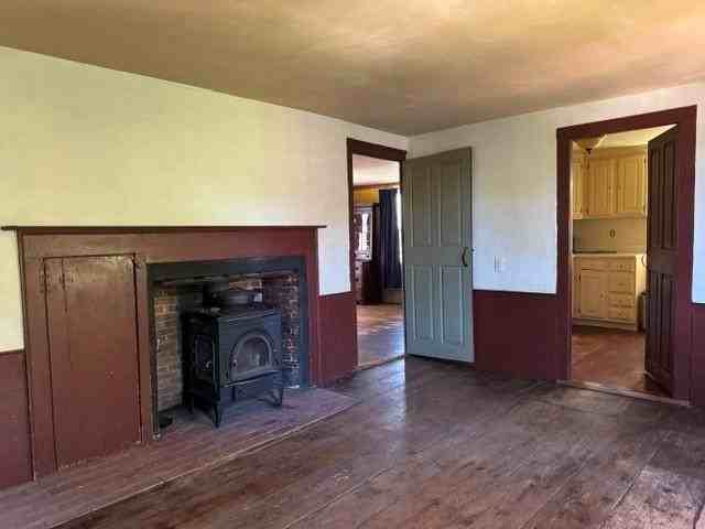 172 Water St - Photo 6 of 14