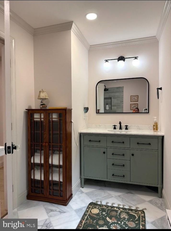 206 Linden Ave - Photo 3 of 45
