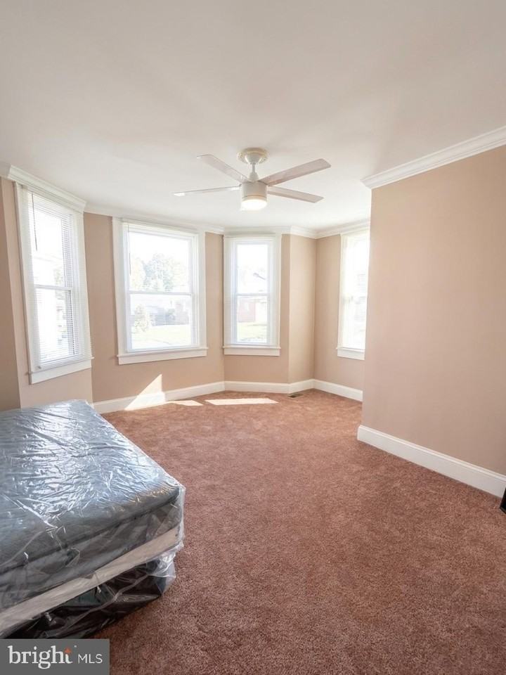 3405 Callaway Ave - Photo 7 of 16
