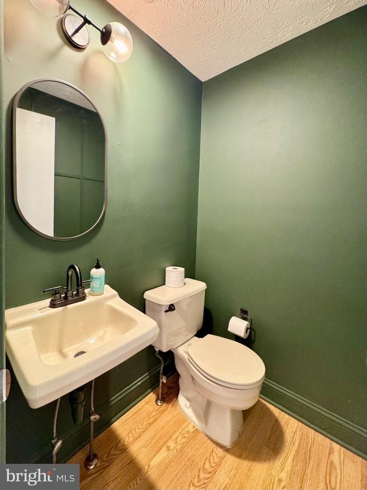 8003 Watermill Ct - Photo 6 of 17