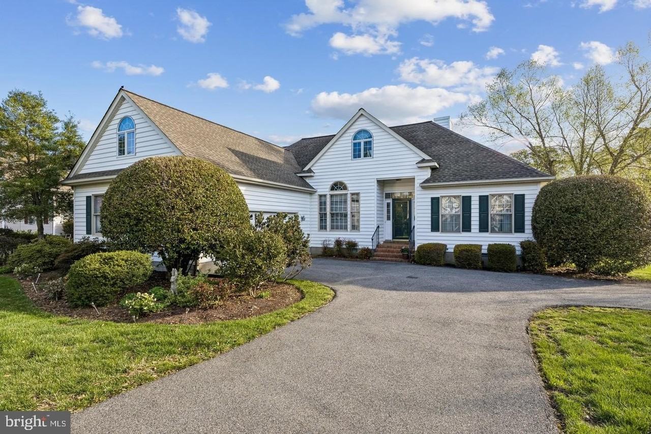 28642 Clubhouse Dr - Photo 2 of 43