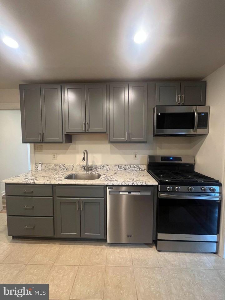 108 Harvard Ave - Photo 2 of 22