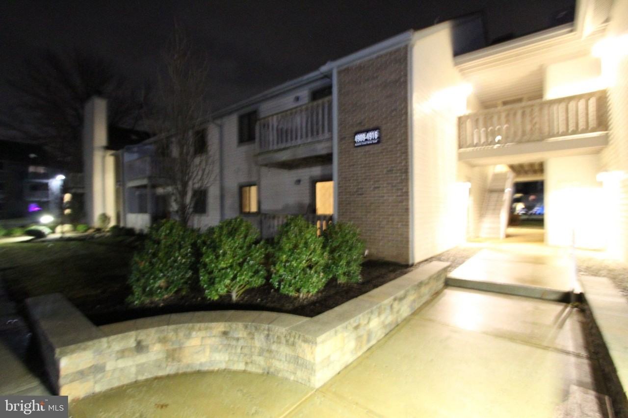 4909 Ravens Crest Dr - Photo 2 of 33