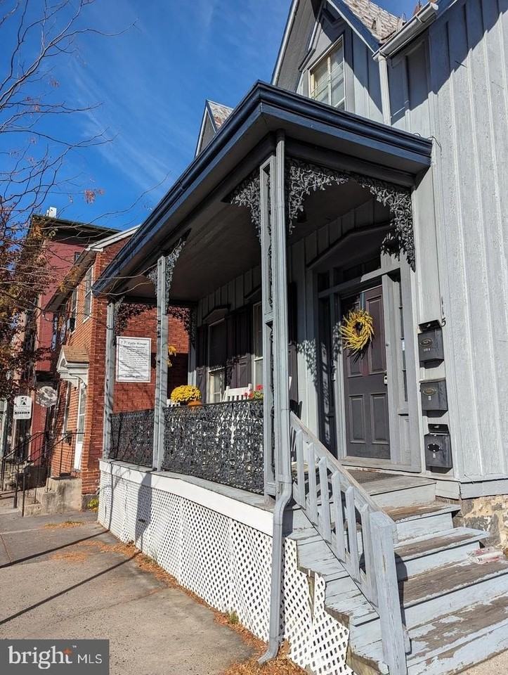 115 Chambersburg St - Photo 2 of 11