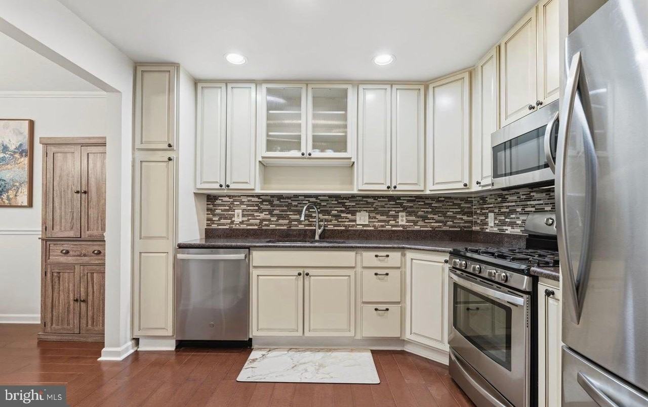6705 Spruce Mill Dr - Photo 5 of 15