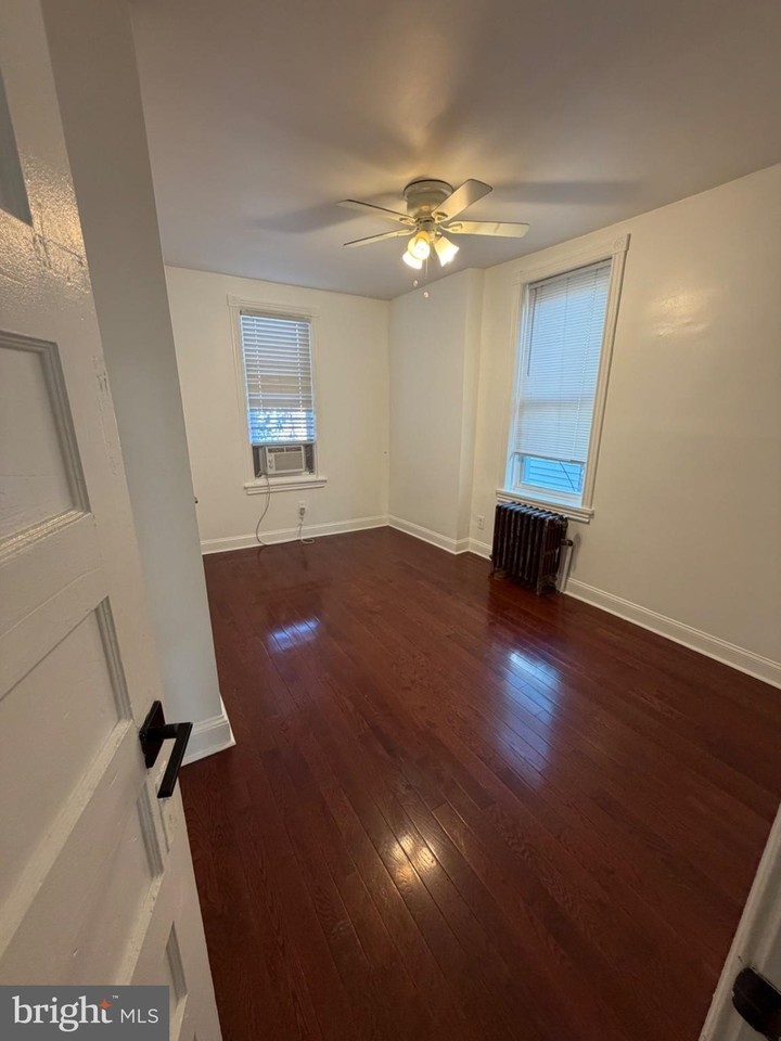 3956 N 7th St - Photo 3 of 13