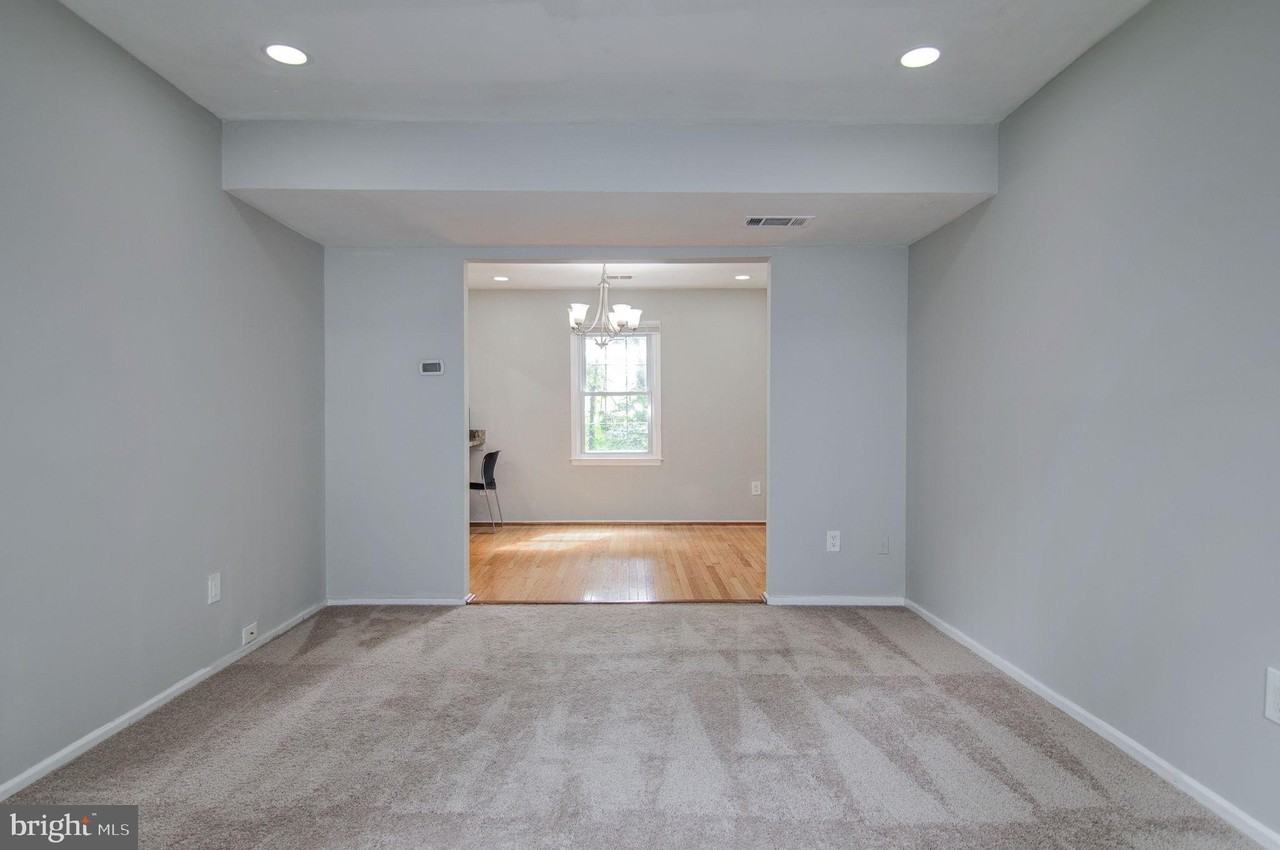 7763 Durer Ct - Photo 6 of 41
