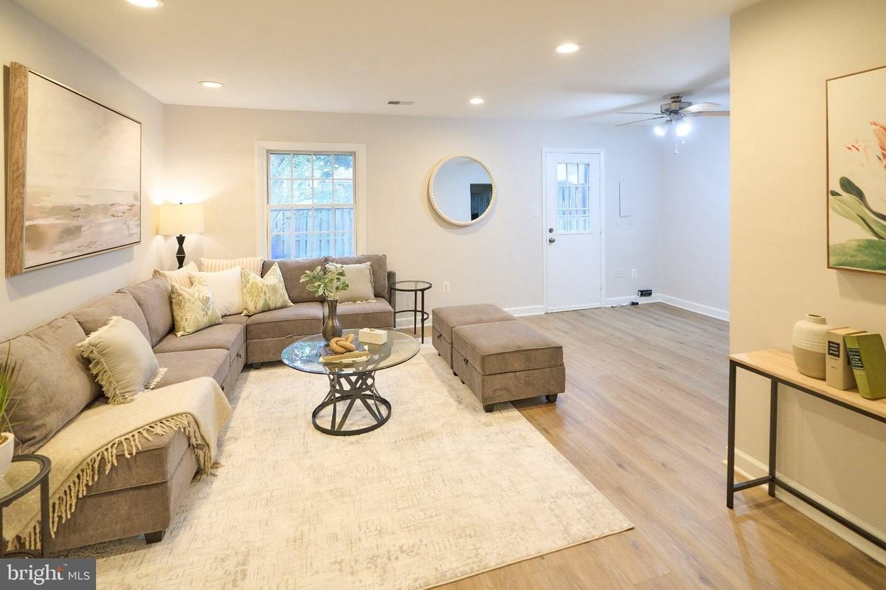 6373 Patience Ct - Photo 2 of 21