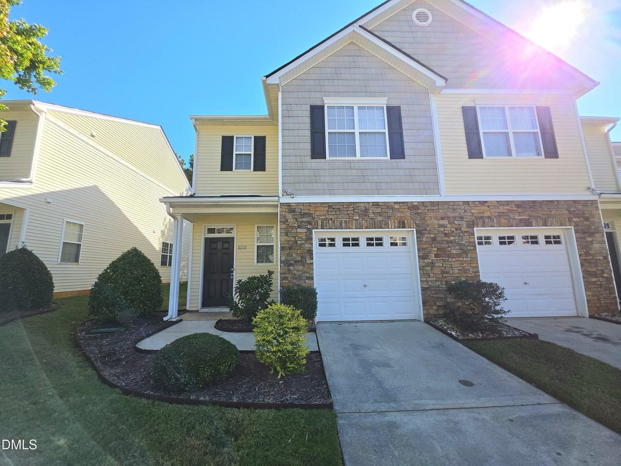 8220 Belneath Ct - Photo 2 of 23