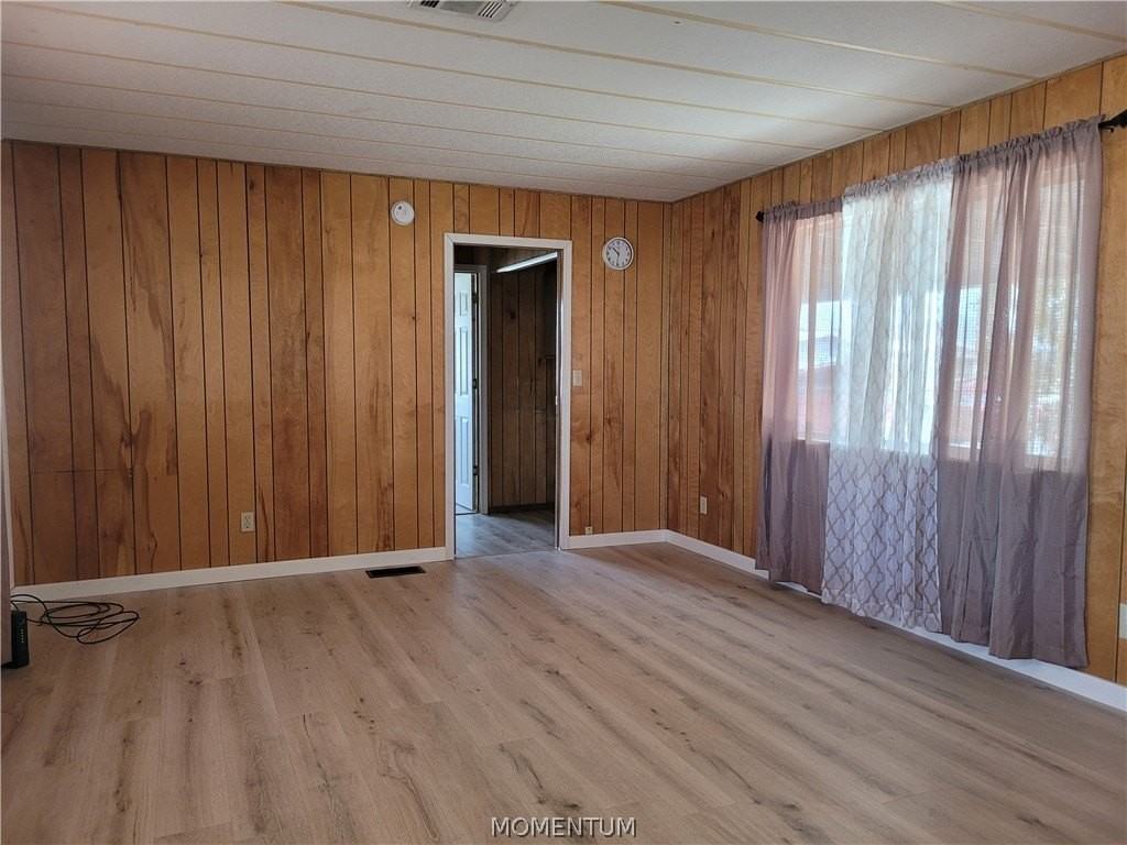 854 Terrace Dr - Photo 3 of 20