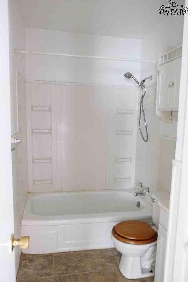2910 Sherman Rd - Photo 4 of 7