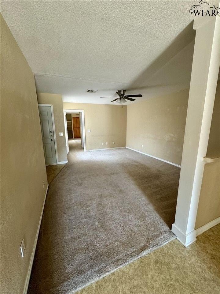 4700 Cypress Ave #B - Photo 5 of 11