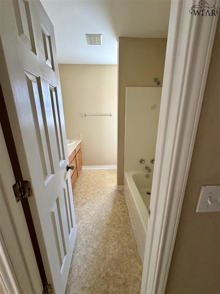 4700 Cypress Ave #B - Photo 7 of 11