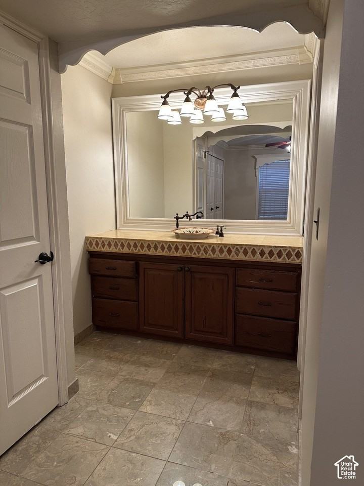 983 W Grindelwald Ln #O4 - Photo 7 of 8
