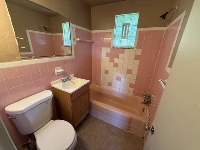 2320 Milburn St - Photo 5 of 9