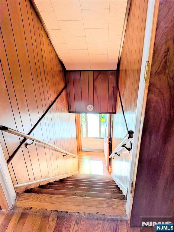 15 Henry St ##2 - Photo 2 of 18