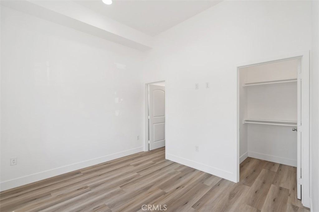 3843 E Cesar E Chavez Ave - Photo 6 of 40