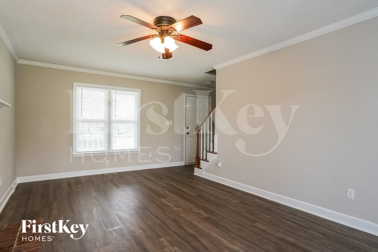 1128 Silent Brook Rd - Photo 5 of 16