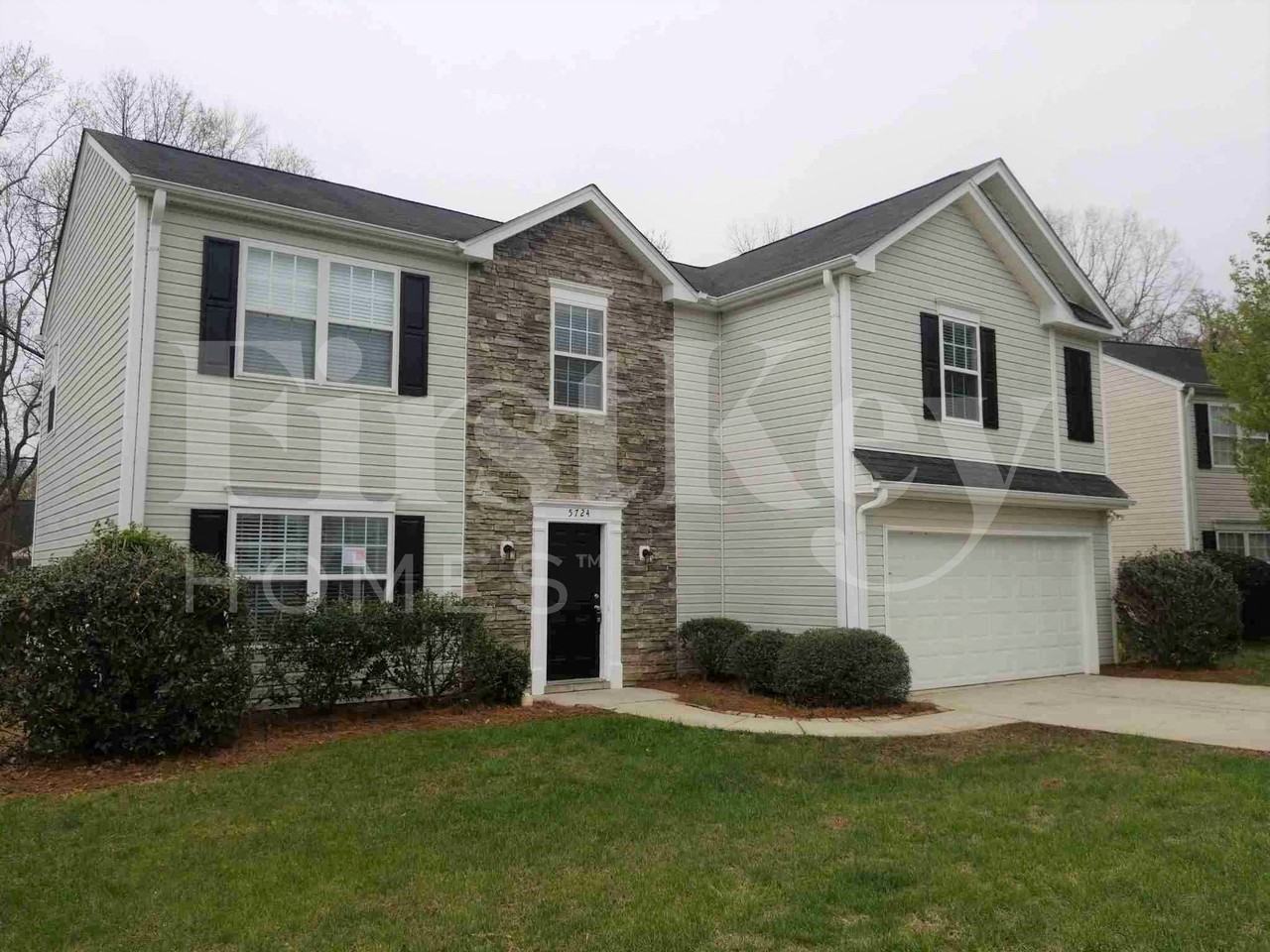 5724 Cardington Ct - Photo 2 of 31
