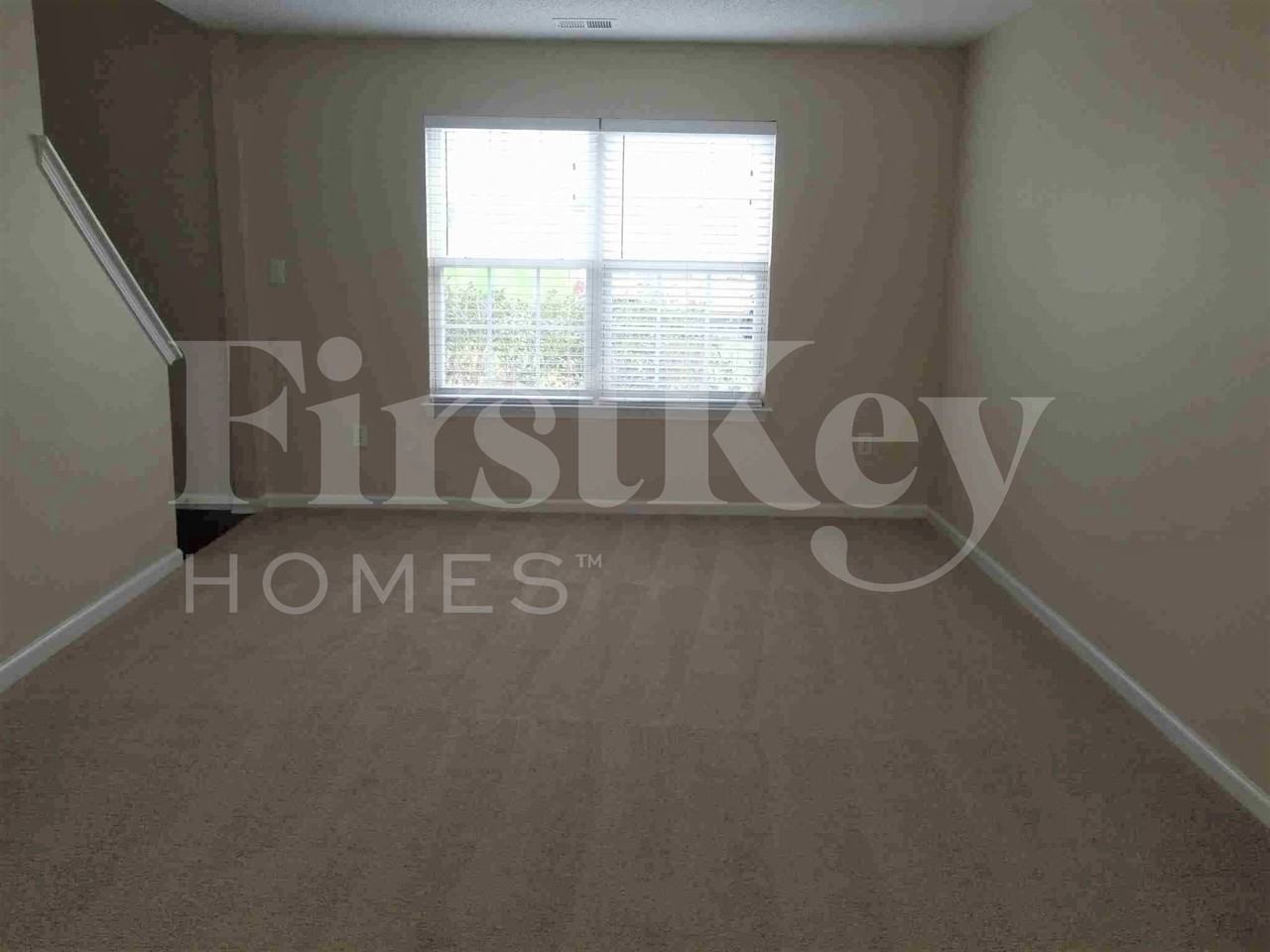 5724 Cardington Ct - Photo 6 of 31