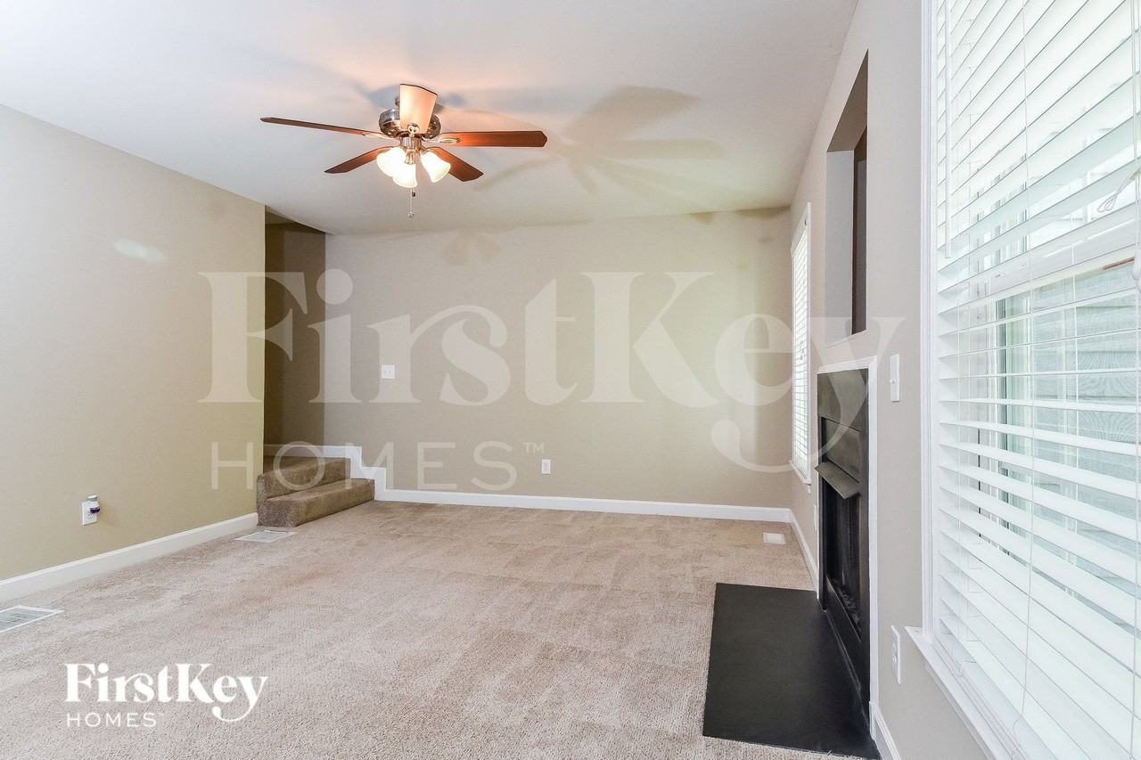 5120 Springhouse Farm Rd - Photo 4 of 15
