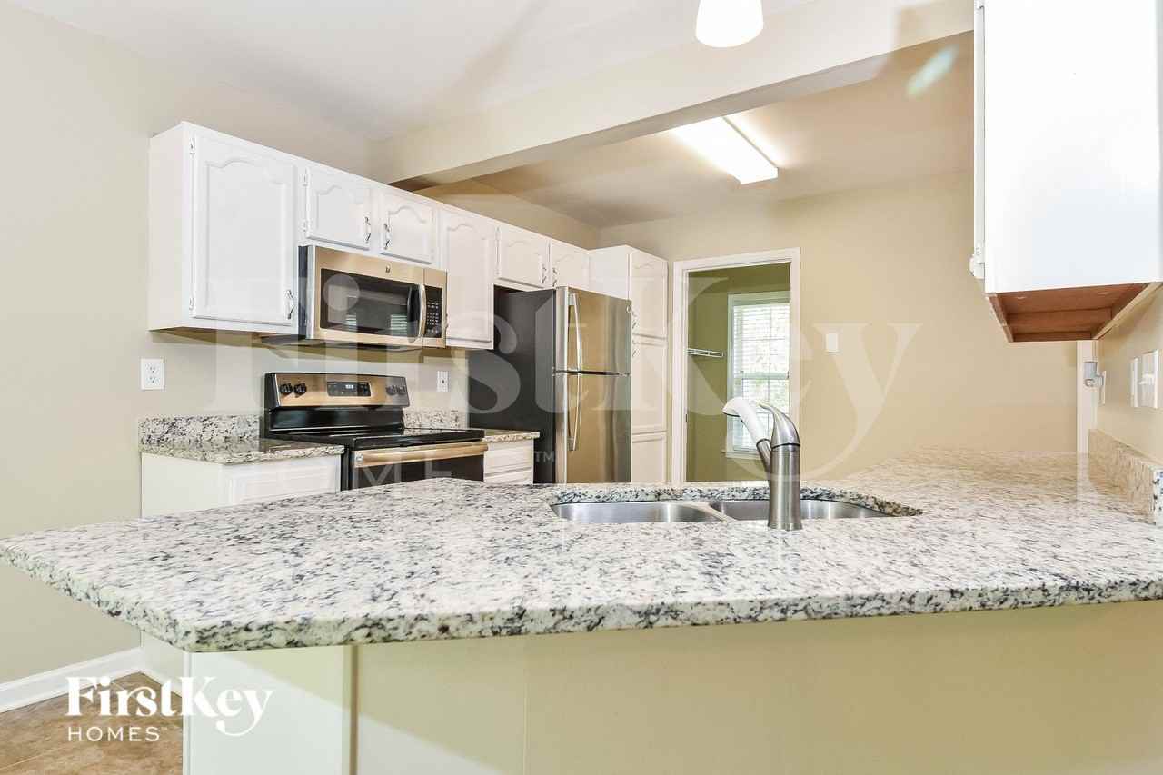 5120 Springhouse Farm Rd - Photo 5 of 15