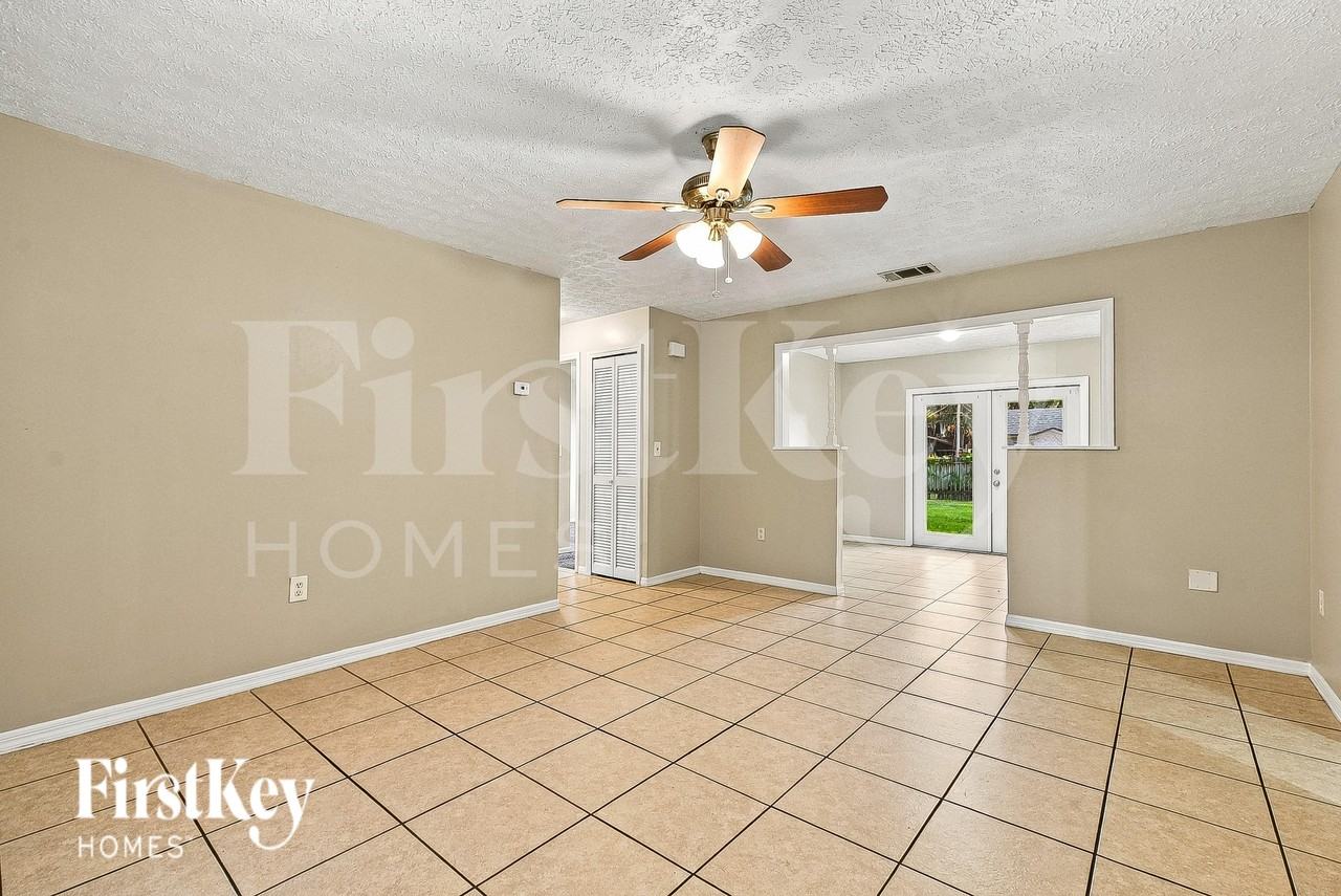 4804 Oriole Dr - Photo 2 of 20