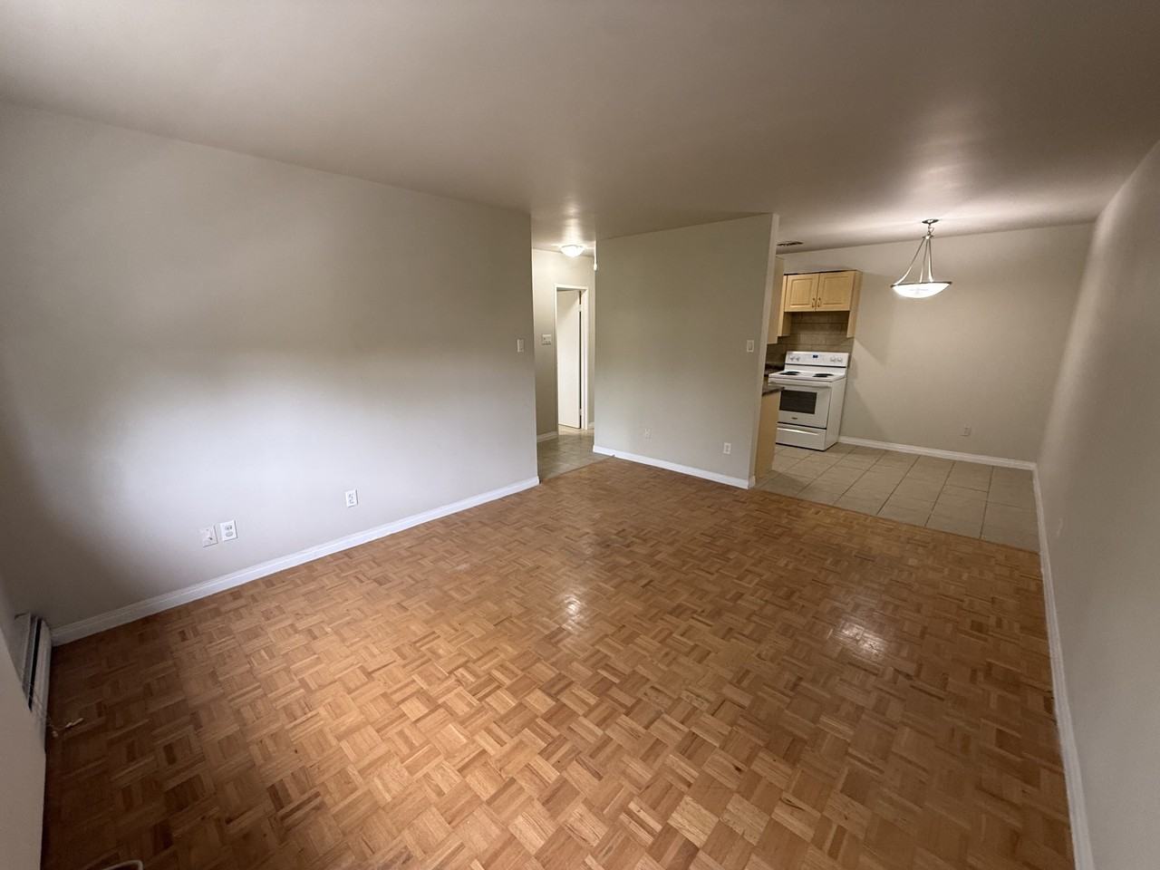 301 Victor Street - Photo 7 of 12