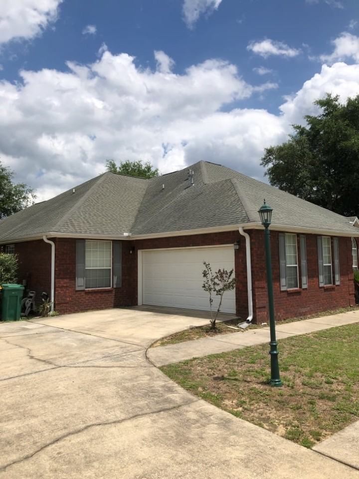 2905 Chancery Ln - Photo 2 of 3
