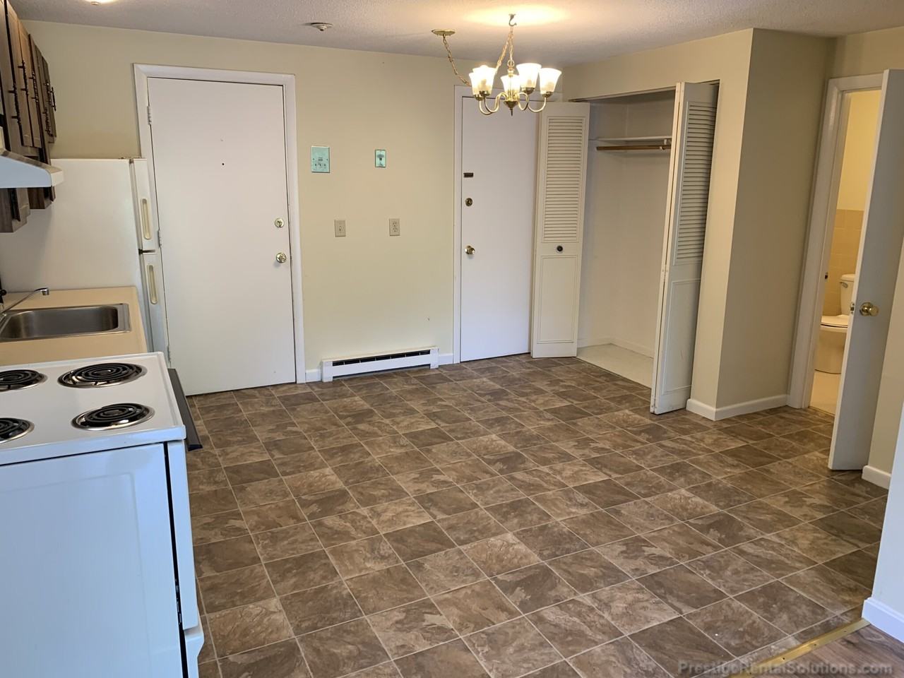 40 Dinan Dr #23 - Photo 4 of 11