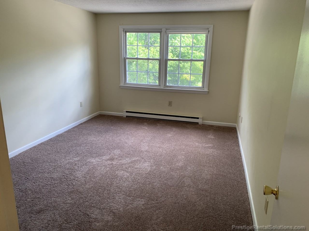 40 Dinan Dr #23 - Photo 7 of 11