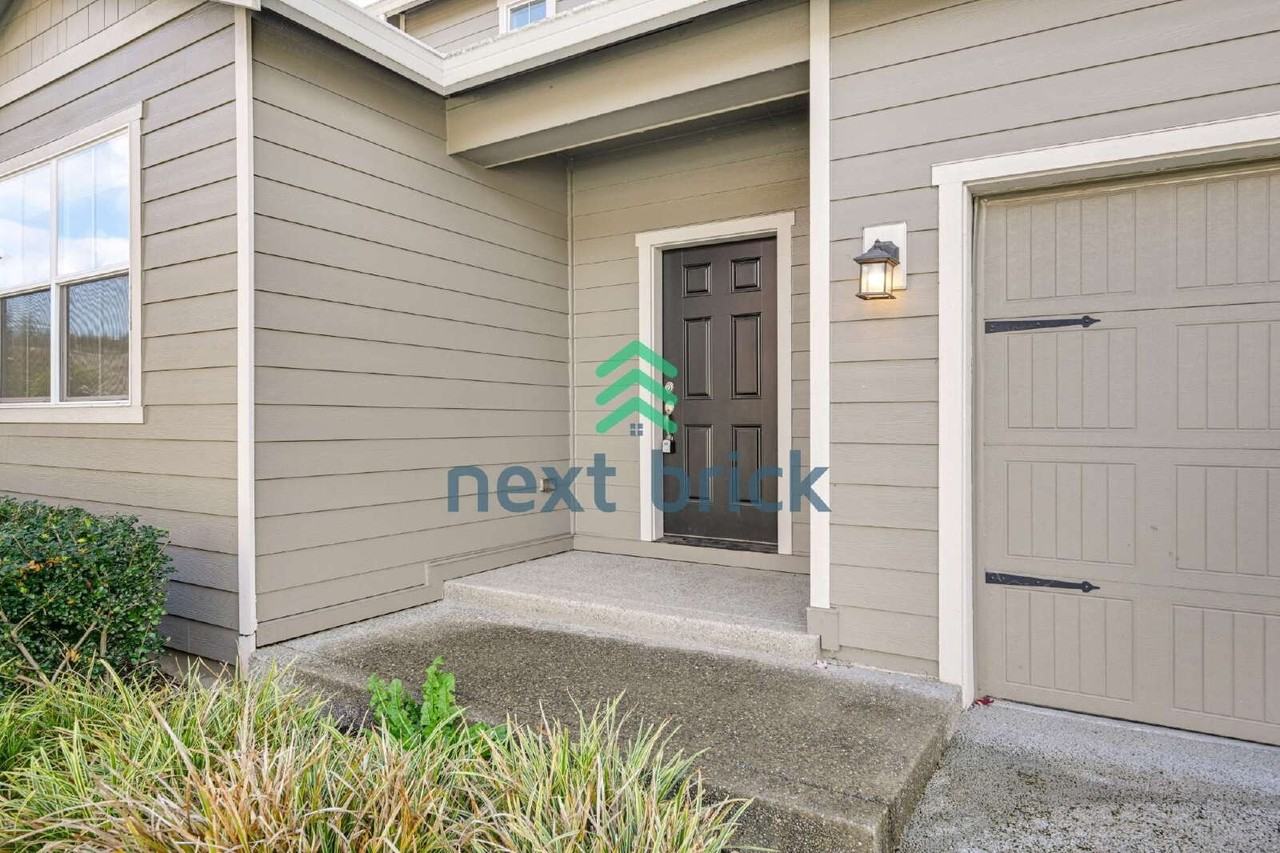 11468 57th Street Ct E - Photo 2 of 26