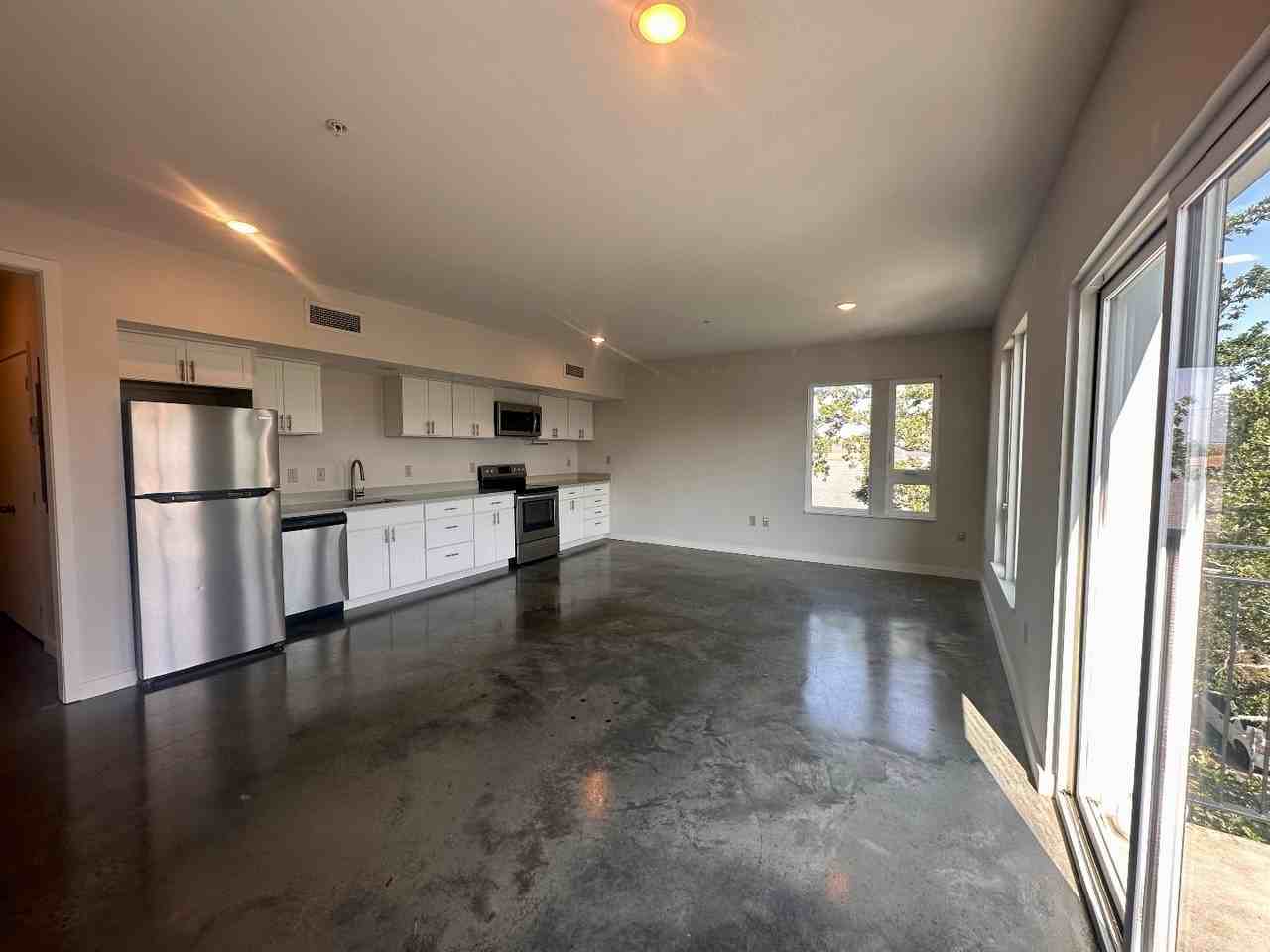 3100 Banks St #210 - Photo 3 of 10