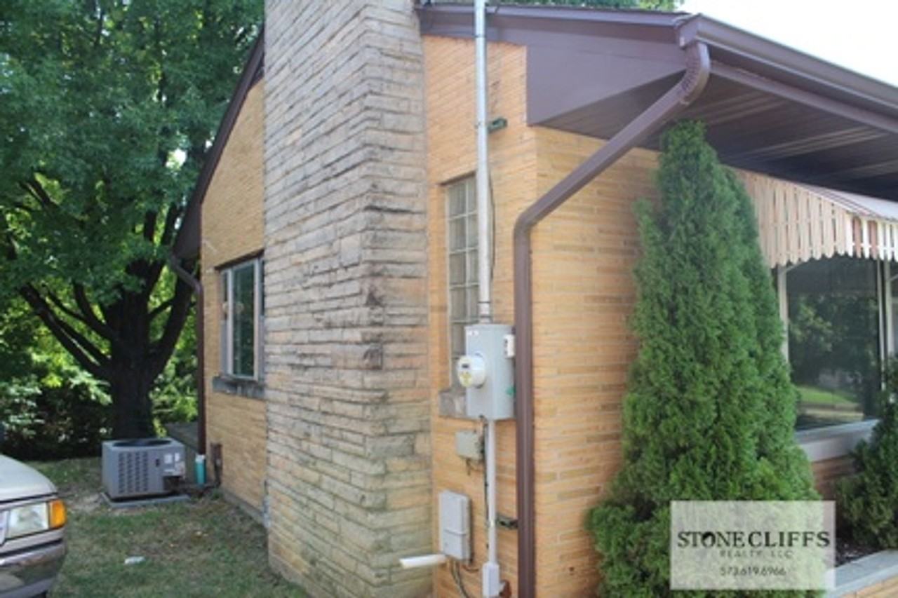 211 Donald Ave - Photo 2 of 39
