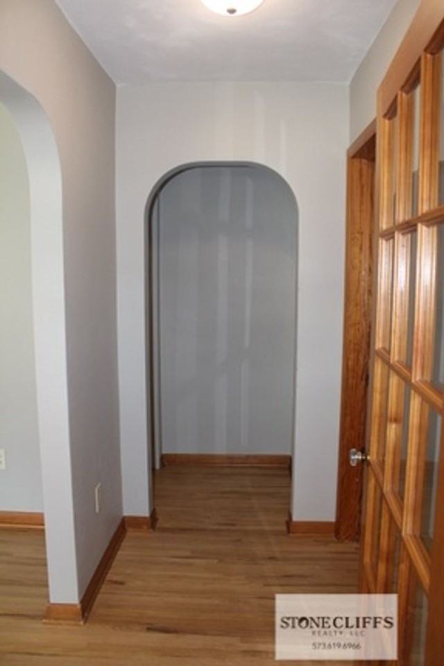 211 Donald Ave - Photo 7 of 39