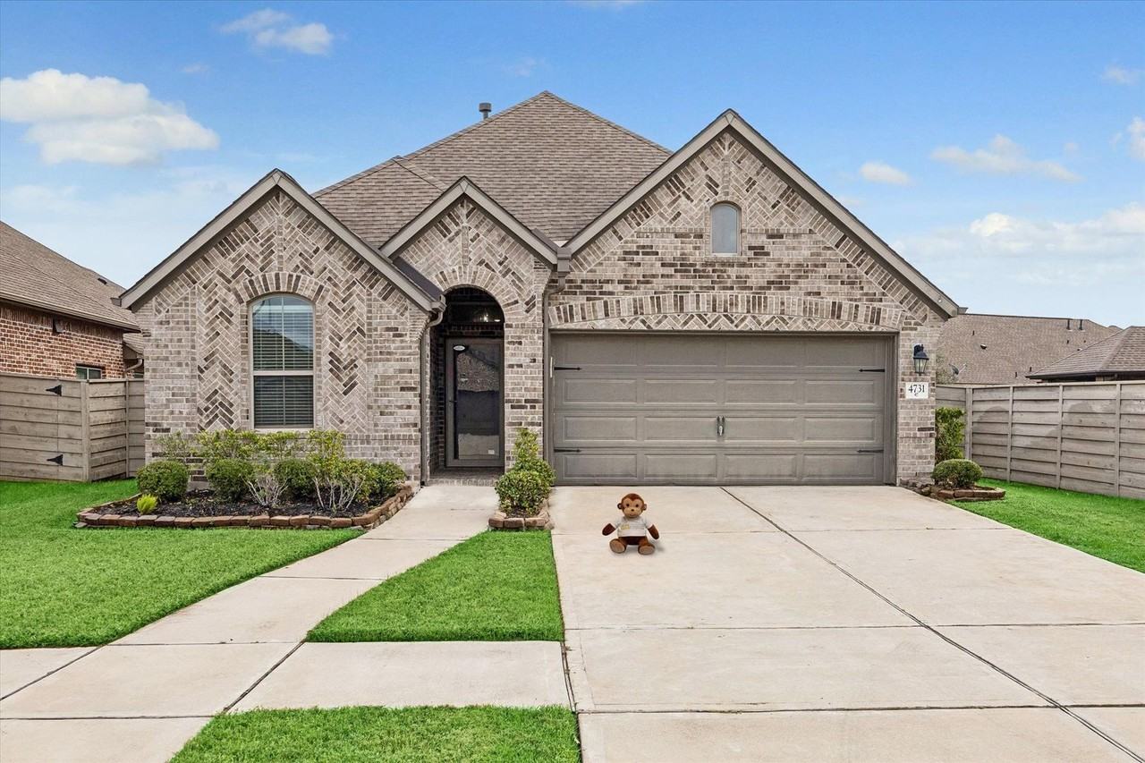 4731 Crest Hill Dr - Photo 4 of 18