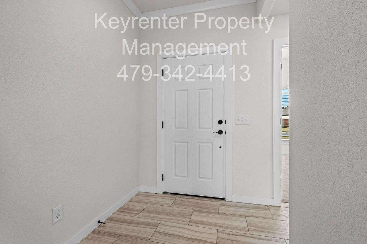 4532 W Newton Ave - Photo 5 of 26