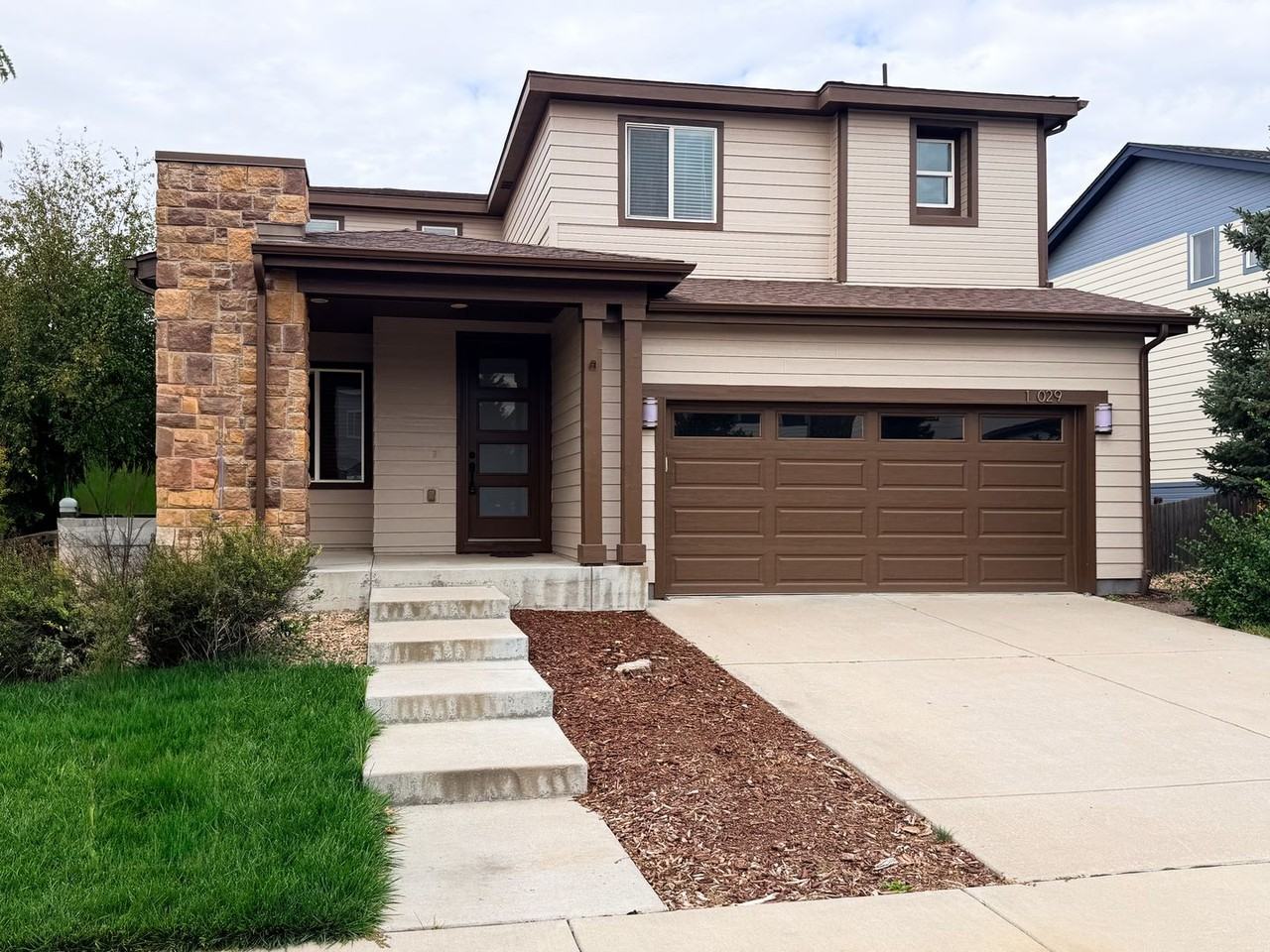 10029 Richfield St - Photo 2 of 35