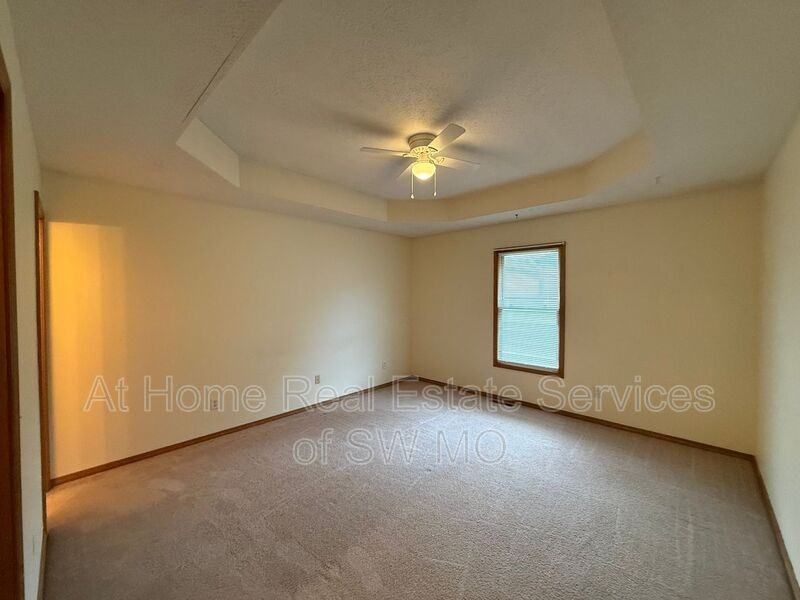4124 S Franklin Ave - Photo 7 of 12