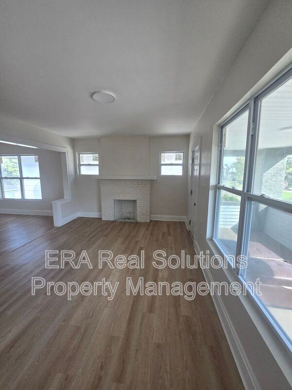 1174 E Livingston Ave - Photo 4 of 23