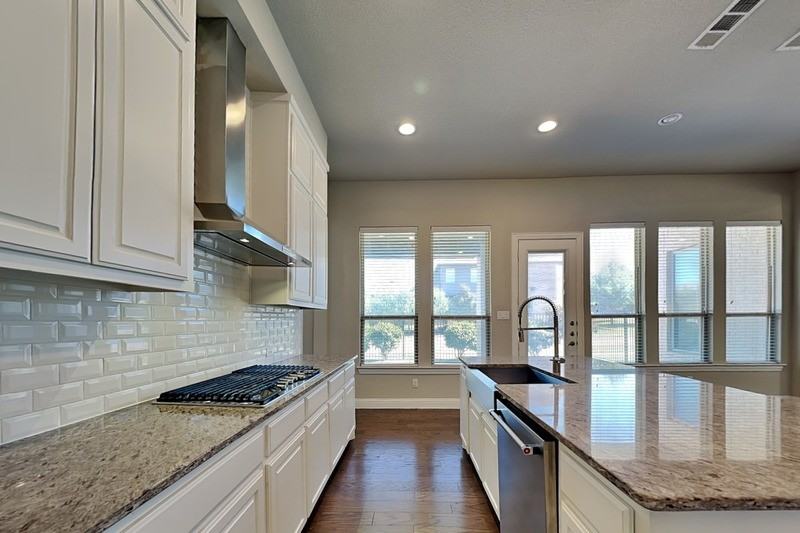 7801 Avondale Dr - Photo 4 of 21