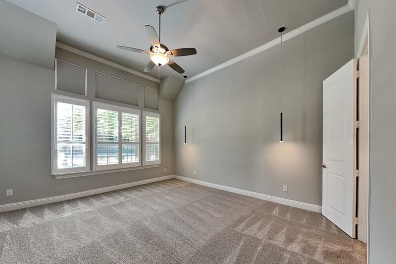 7801 Avondale Dr - Photo 6 of 21