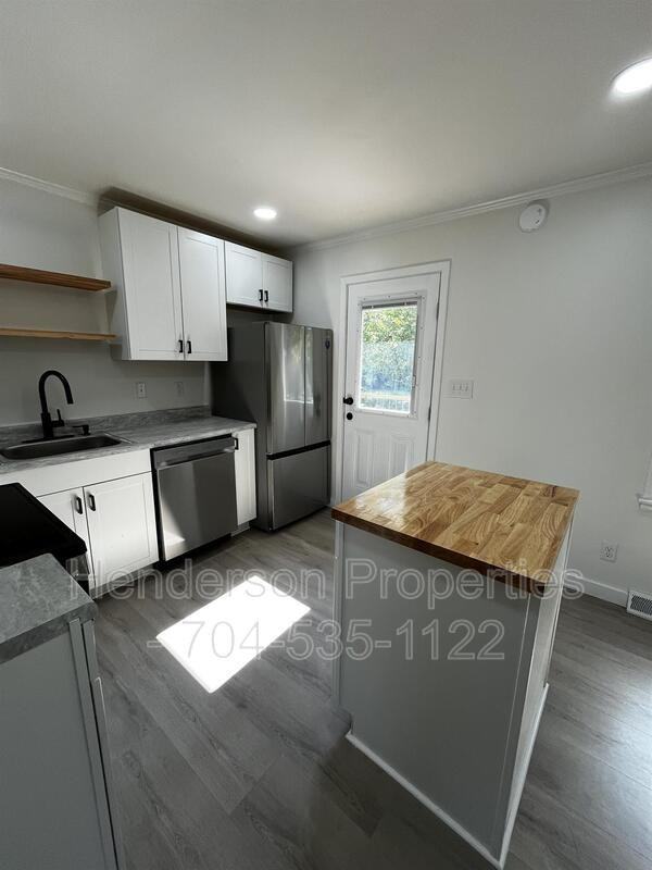 2413 Alleghany St - Photo 6 of 18