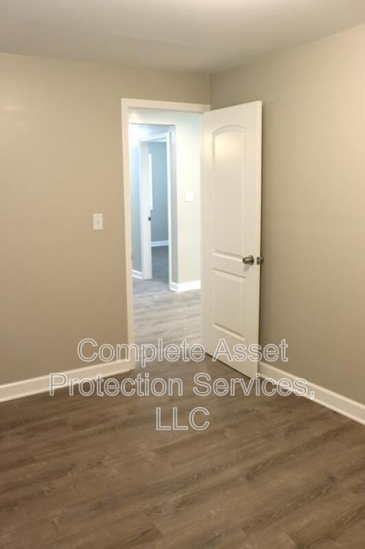 2326 Hickory St - Photo 2 of 6