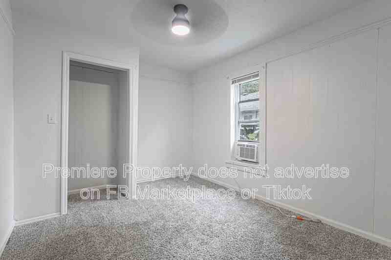 145 E Farmer St - Photo 5 of 12