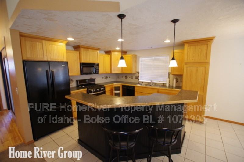 1950 N Pilgrim Ave - Photo 2 of 27